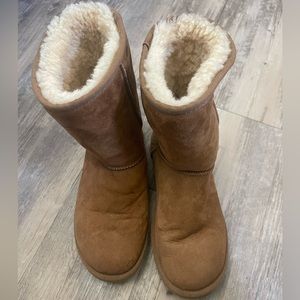 UGG Boots Brown Classic Size 8